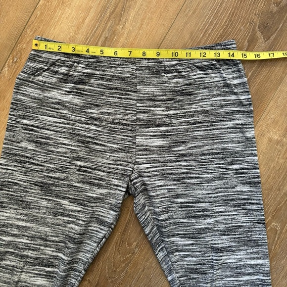 No Boundaries Women’s‎ Black White Gray Leggings Size Large Soft Stretchy - Picture 6 of 8